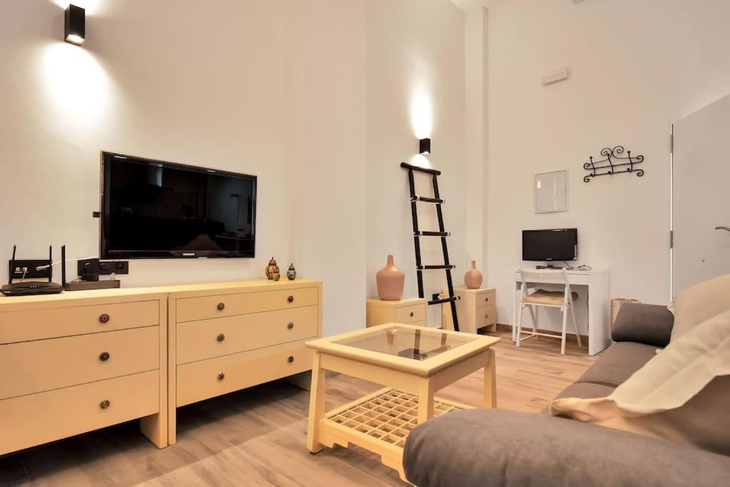 Moderno Loft En El Corazon Historico De Estepona - Casa Pepita 17 Exteriér fotografie