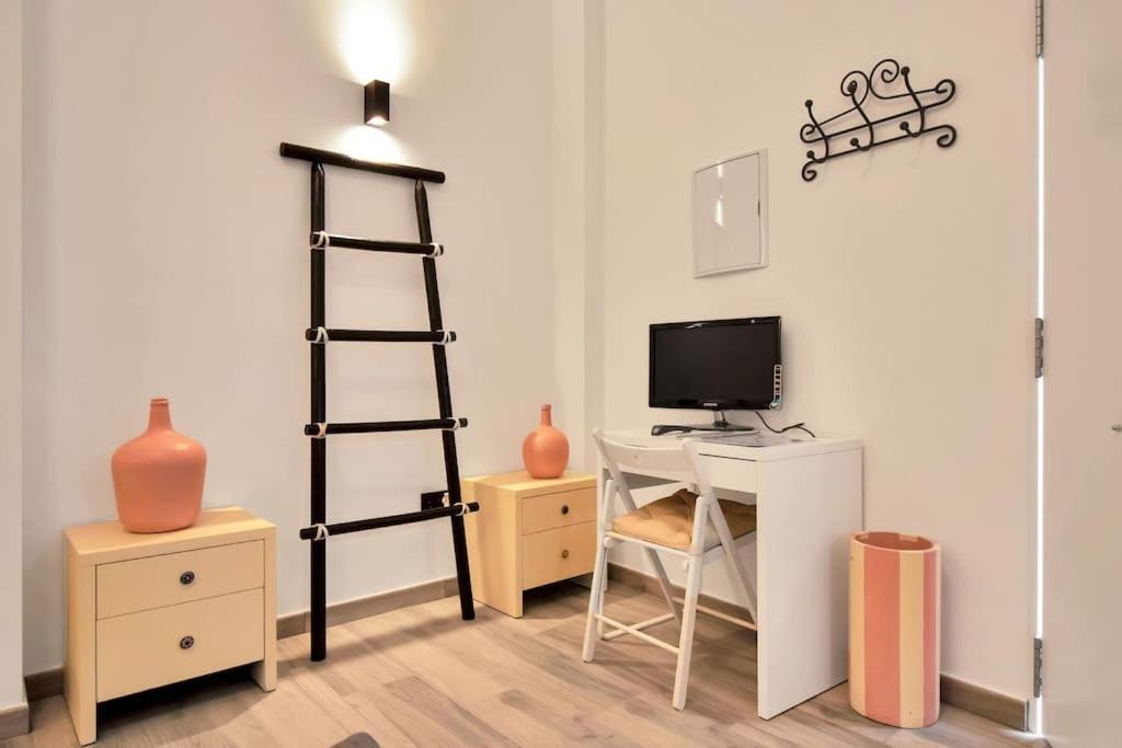 Moderno Loft En El Corazon Historico De Estepona - Casa Pepita 17 Exteriér fotografie